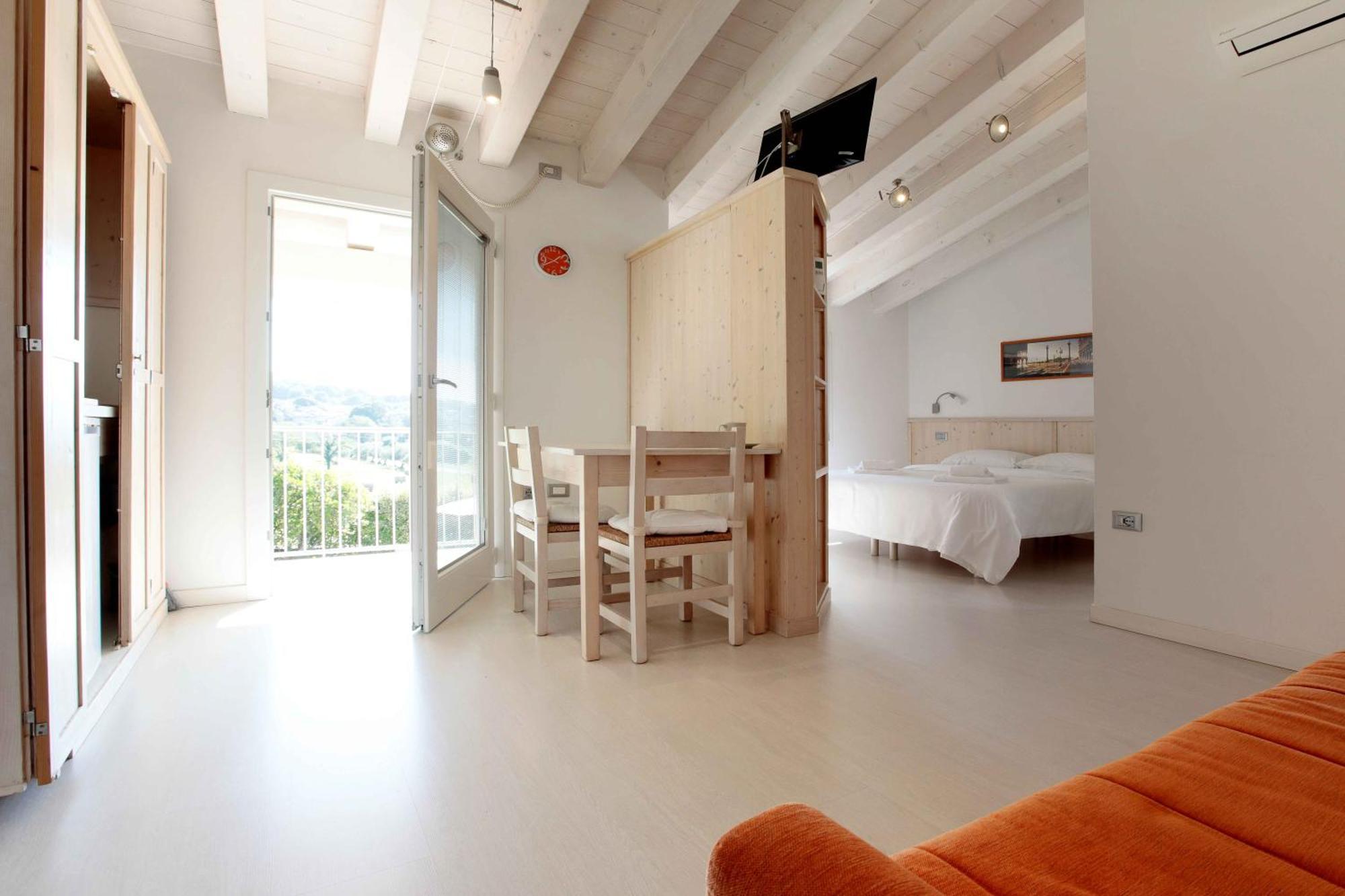 Residence Gonda&Giuliano Borso del Grappa Exterior photo